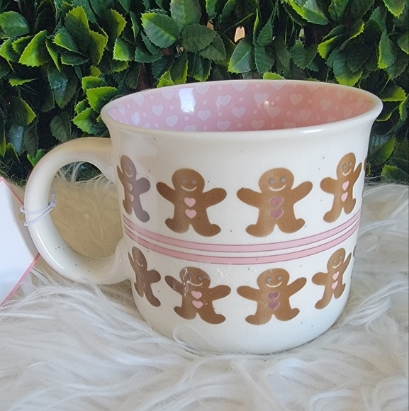 Peppermint & Pine Pink and White Gingerbread Mug with Crazing - Picture 3 of 6